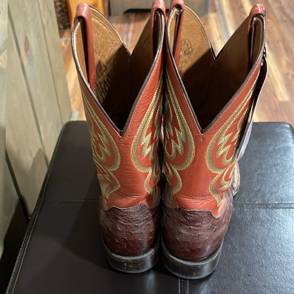 Genuine American Lucchesse I’m gonna put these on PoshmarkBoots - Picture 4 of 6